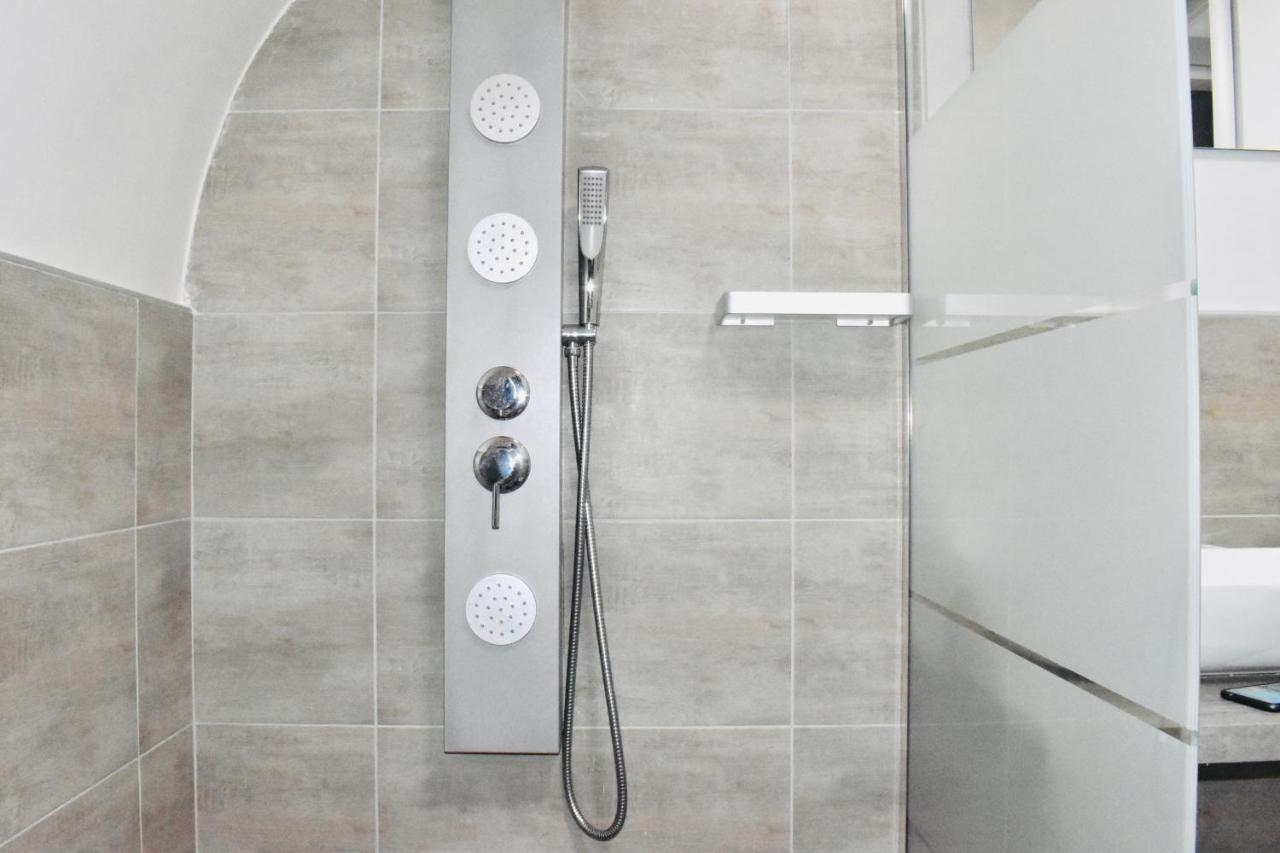 Miral One Apartment Bari Luaran gambar