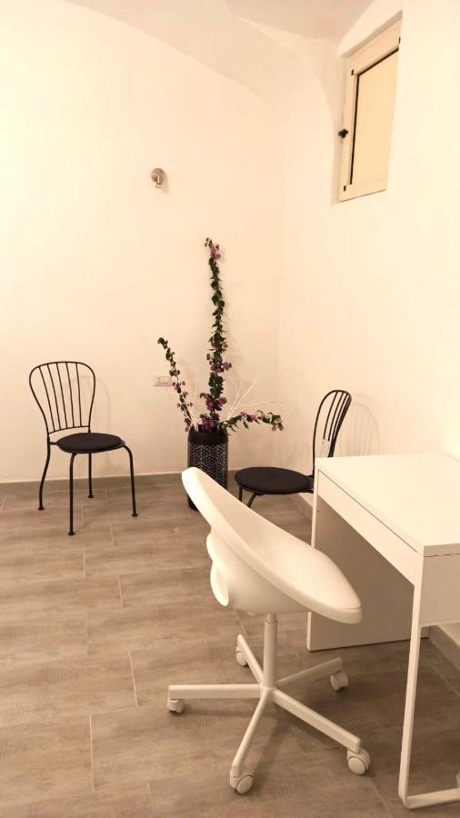Miral One Apartment Bari Luaran gambar